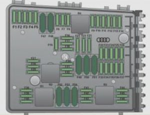Compartimento del motor del Audi TTS Coupé (2009-2010).