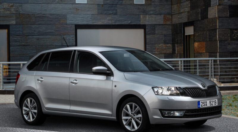 Skoda Rapid Spaceback (2013-017) – esquema de la caja de fusibles