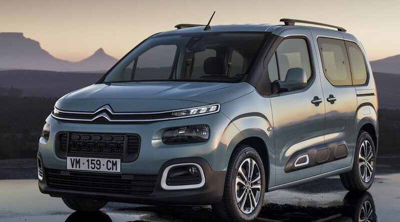 Citroen Berlingo III (2018-2022) – caja de fusibles