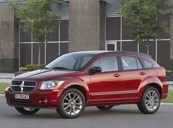 Dodge Caliber (2006-2012) – caja de fusibles