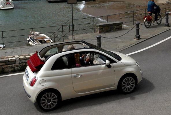 Fiat 500 (2007-2022) – caja de fusibles