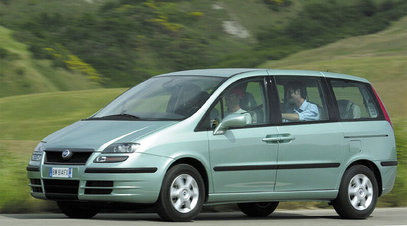 Fiat Ulysse II (2002-2011) – caja de fusibles