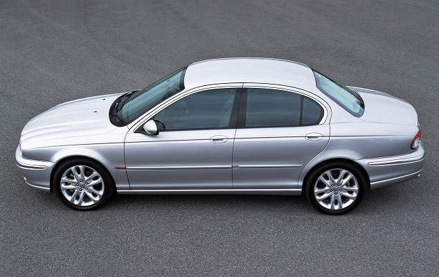 Jaguar X-Type (2001-2009) – caja de fusibles