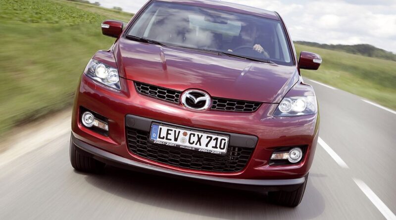 Mazda CX-7 (2006-2012) – caja de fusibles