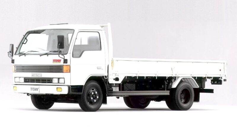 Mazda Titan (1989-2000) – caja de fusibles