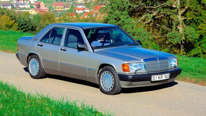 Mercedes-Benz 190 (1982-1993) – caja de fusibles
