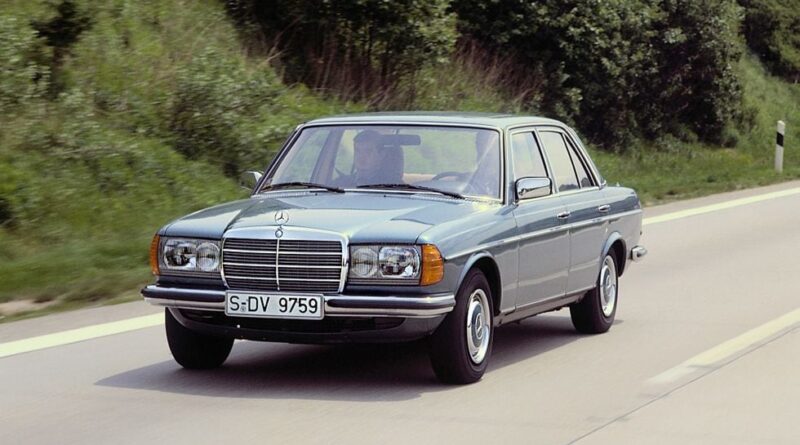 Mercedes-Benz Clase E W123 (1976-1985) – caja de fusibles