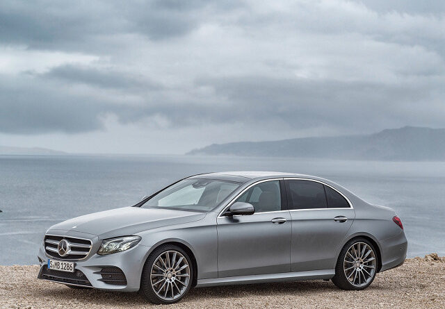 Mercedes-Benz Clase E W213 (2016-2020) – caja de fusibles