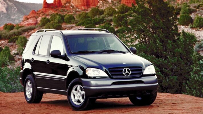 Mercedes Clase M w163 (1997-2005) – caja de fusibles