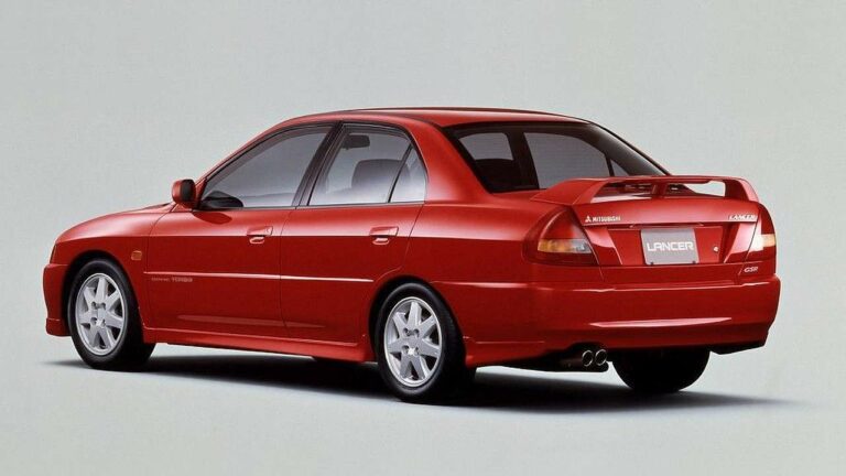 Mitsubishi Lancer VII y VIII (1994-2002) – caja de fusibles