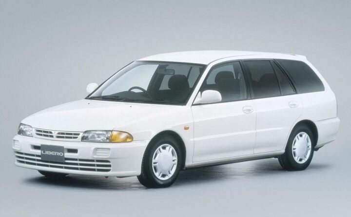 Mitsubishi Libero (1991-2000) – caja de fusibles