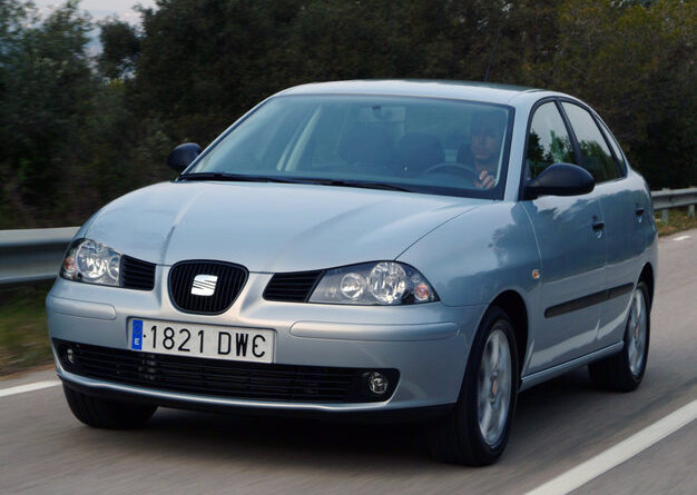 Seat Córdoba II (2002-2010) – batería