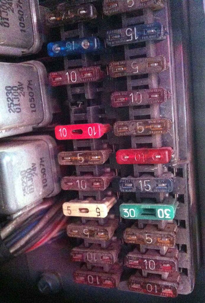 Fotografía de una versión específica de la caja de la cabina.